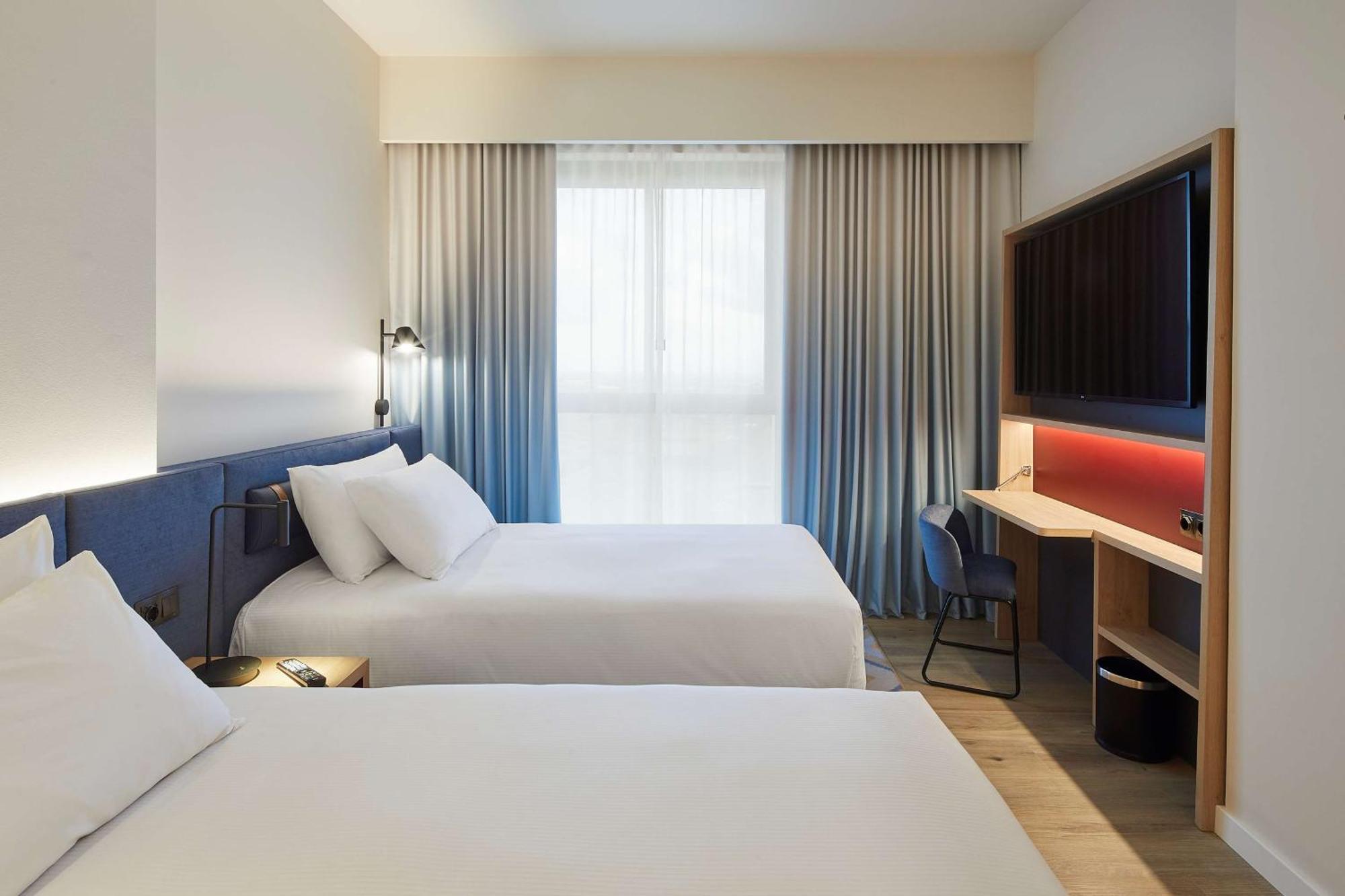 Hampton By Hilton Barcelona Fira Gran Via 3* L’Hospitalet de Llobregat